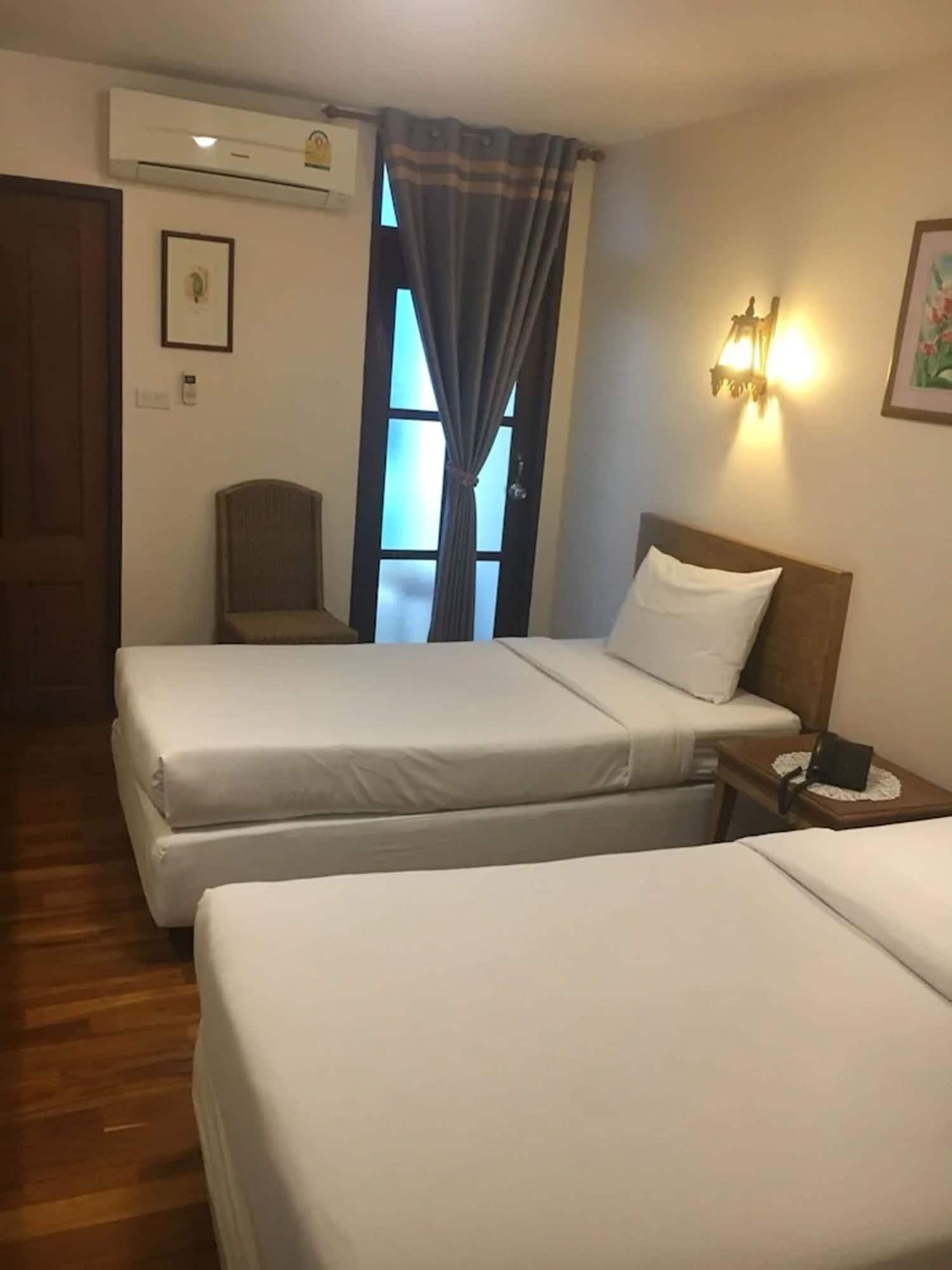 Sripat Guesthouse Sha Extra Plus Chiang Mai Exterior foto