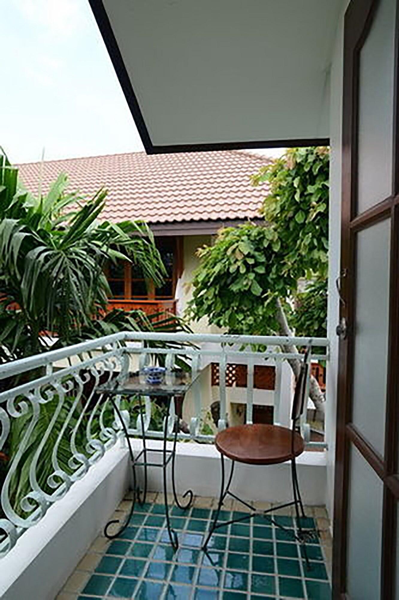 Sripat Guesthouse Sha Extra Plus Chiang Mai Exterior foto