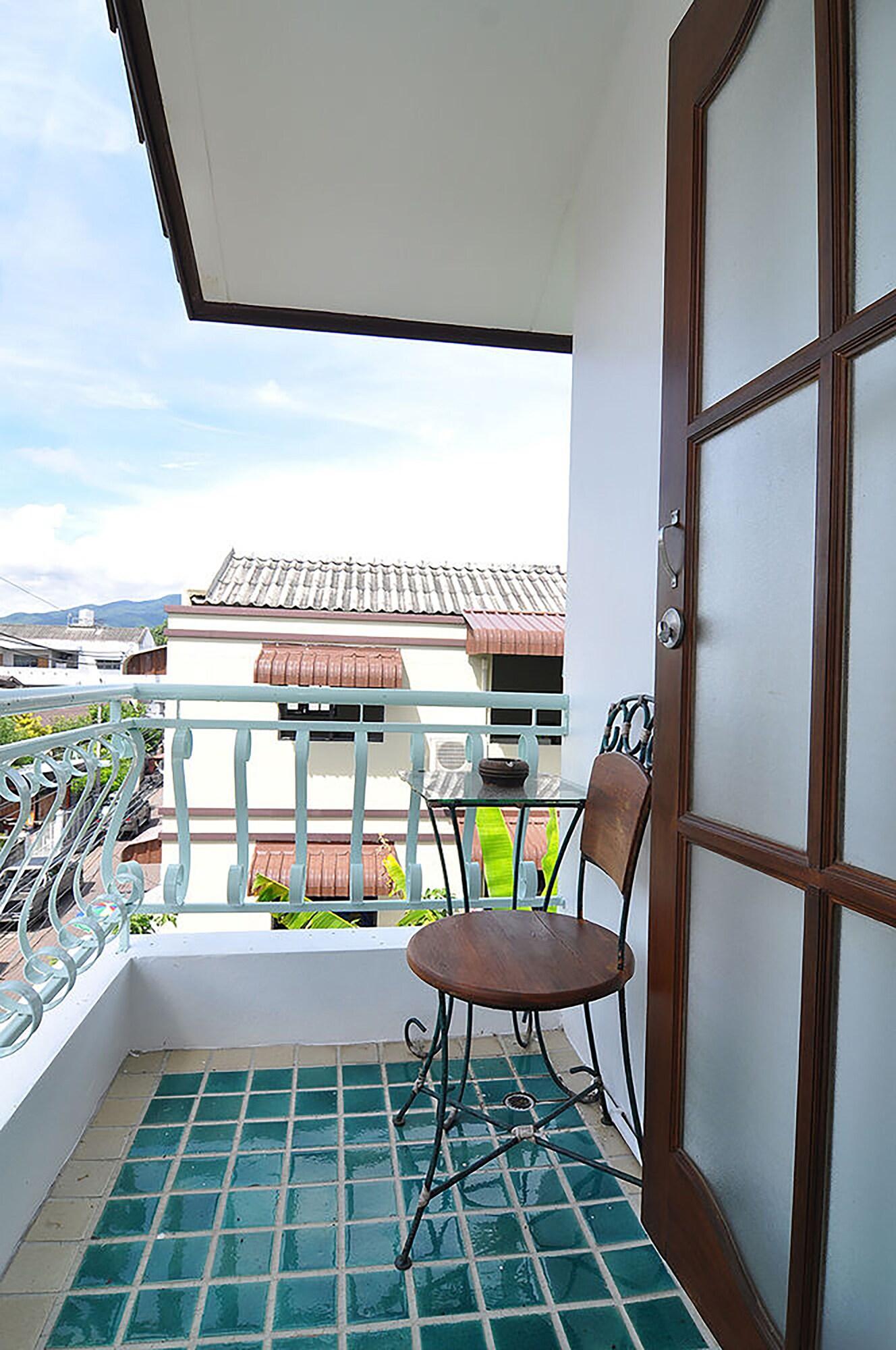 Sripat Guesthouse Sha Extra Plus Chiang Mai Exterior foto