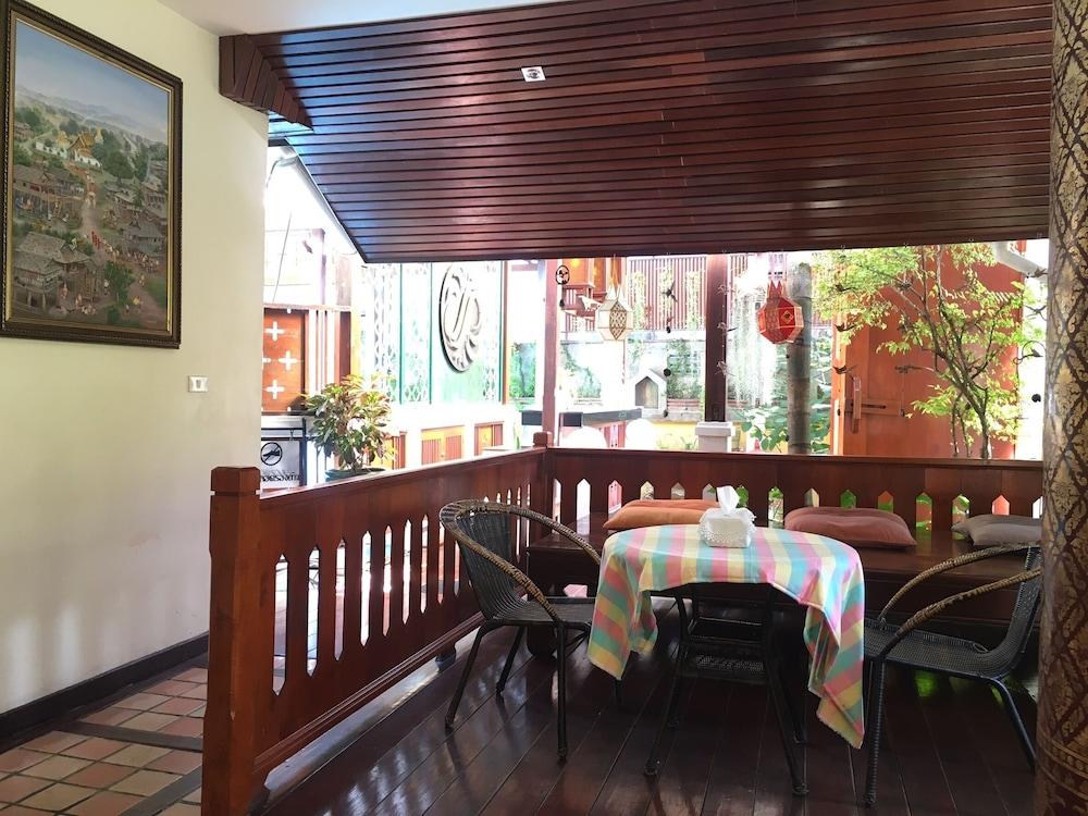 Sripat Guesthouse Sha Extra Plus Chiang Mai Exterior foto