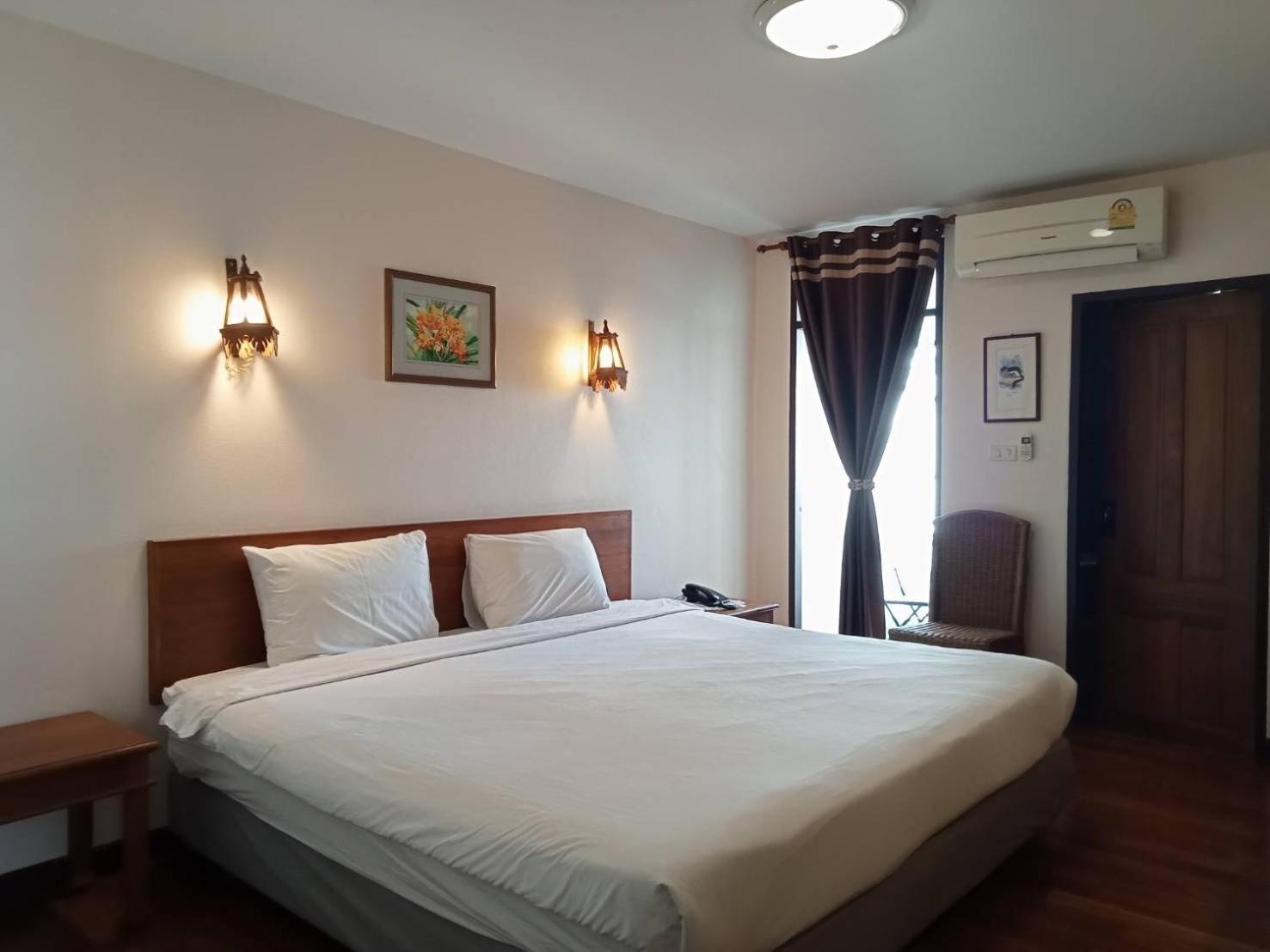 Sripat Guesthouse Sha Extra Plus Chiang Mai Exterior foto