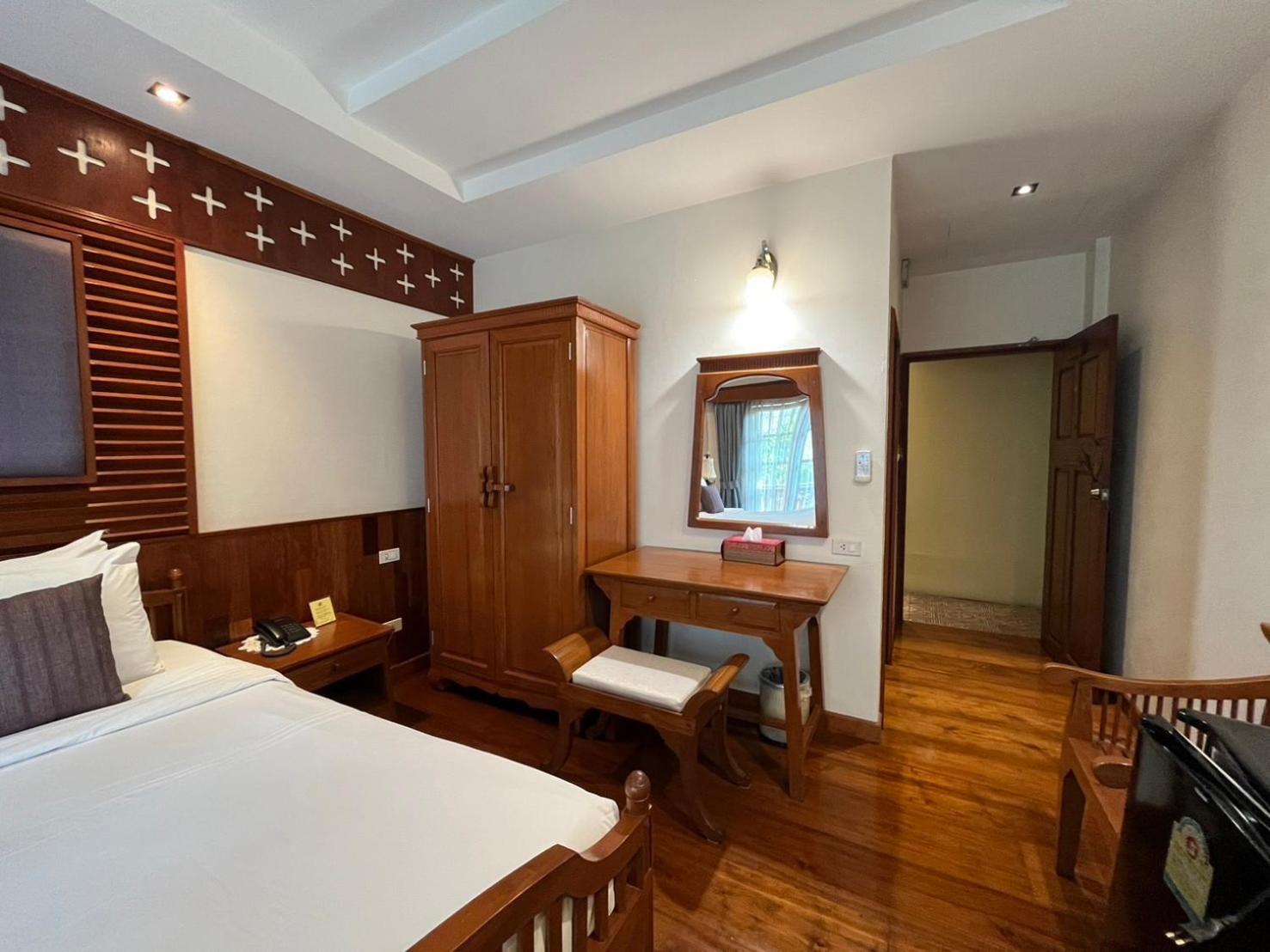 Sripat Guesthouse Sha Extra Plus Chiang Mai Exterior foto