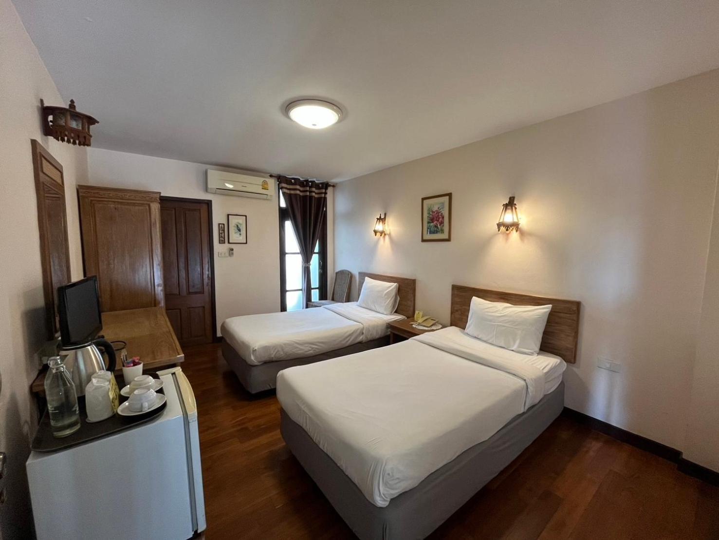 Sripat Guesthouse Sha Extra Plus Chiang Mai Exterior foto